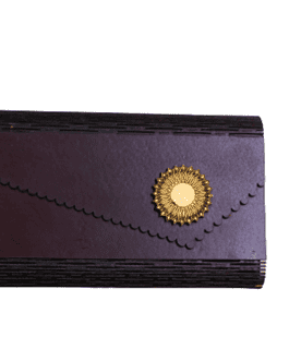 Discover Elegance: The Red Wooden Clutch Bag – A Fashion Statement with a Conscience